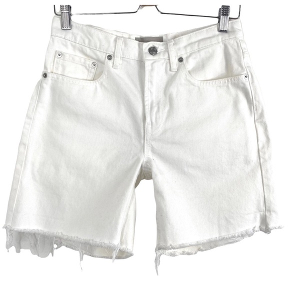 EVERLANE Relaxed Denim Shorts in White - Picture 2 of 6